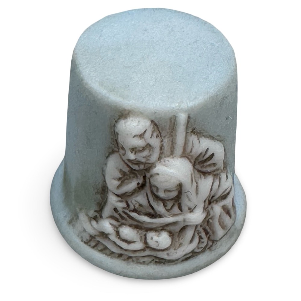Vintage Roman Mexico Gray Bas-Relief Hotei Laughing Buddha Sewing Thimble 1 Inch